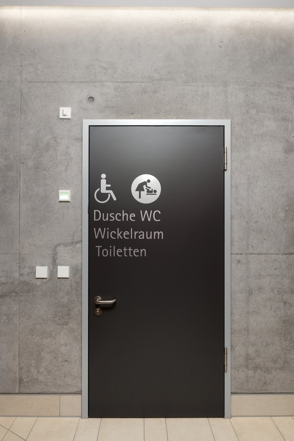 Türen für Sanitär- und WC-Bereiche